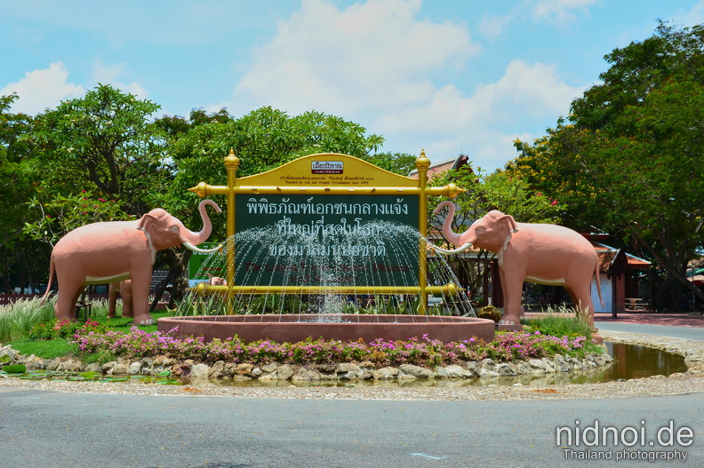 2017-05-02 - Themepark Samut Prakan 04.jpg