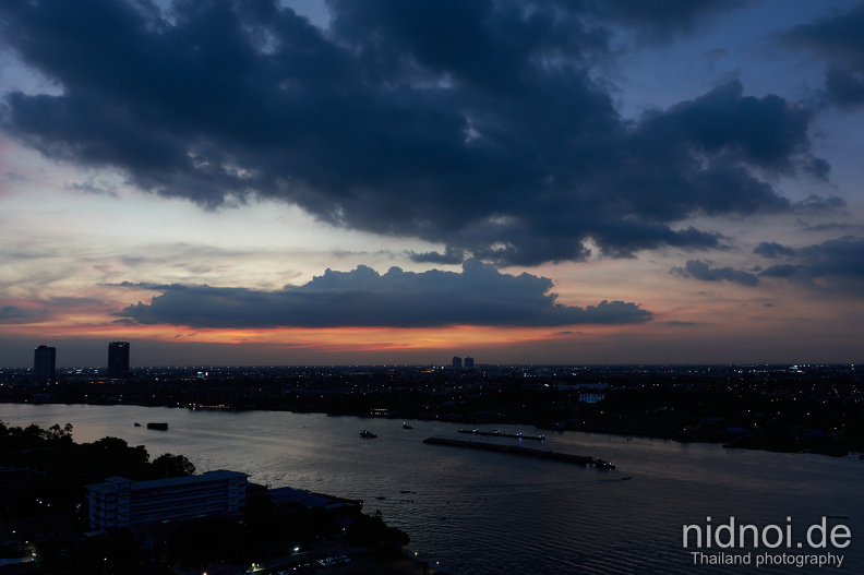 2023-12-07 - Nonthaburi by night 06.jpg