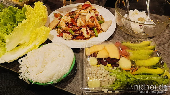 Seafood spicy with glass noodles and salad