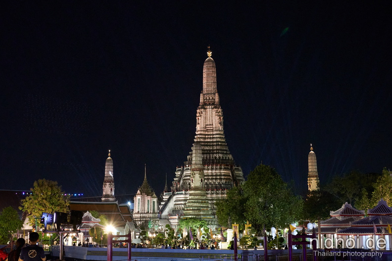 Wat Arun by night