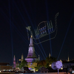 Wat Arun by night
